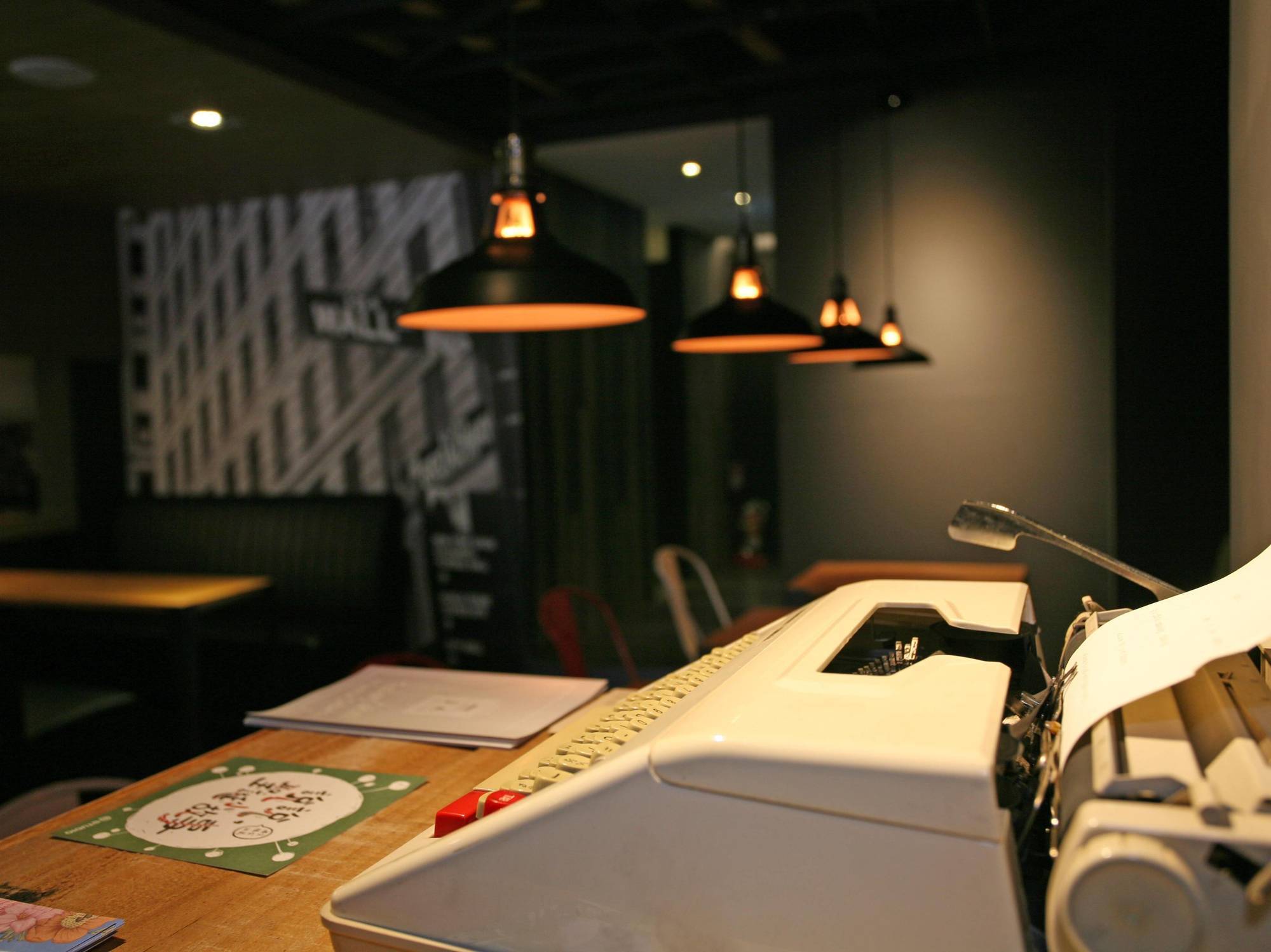 P&F Hotel Taichung Bagian luar foto