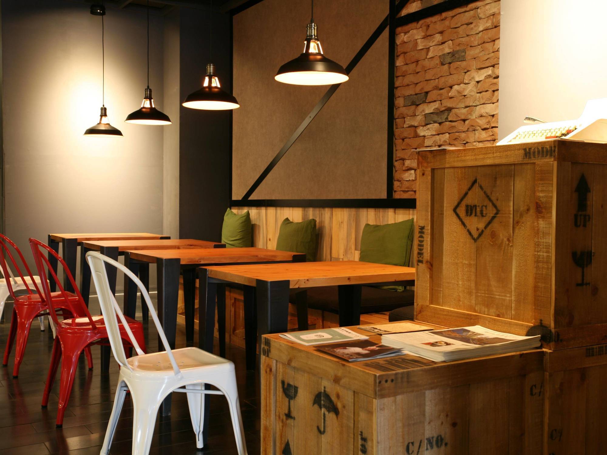 P&F Hotel Taichung Bagian luar foto