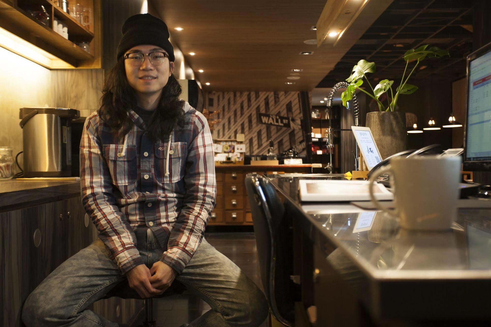 P&F Hotel Taichung Bagian luar foto